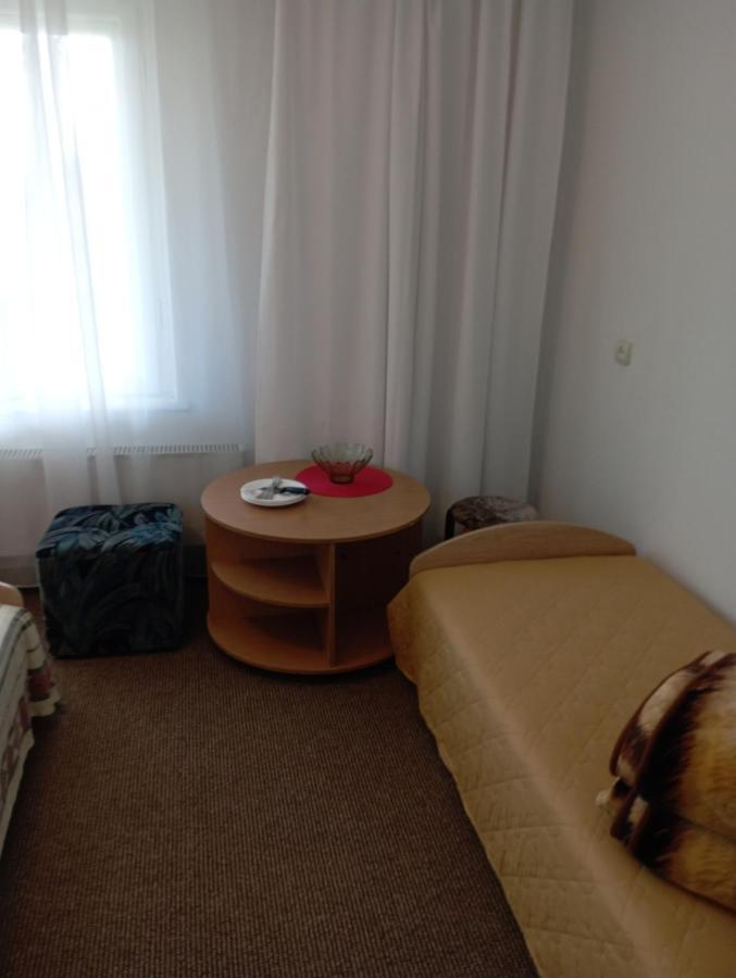 Hotel Privatviesnica Zvaigzne à Jūrkalne Extérieur photo