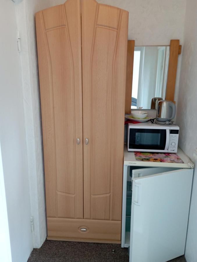 Hotel Privatviesnica Zvaigzne à Jūrkalne Extérieur photo